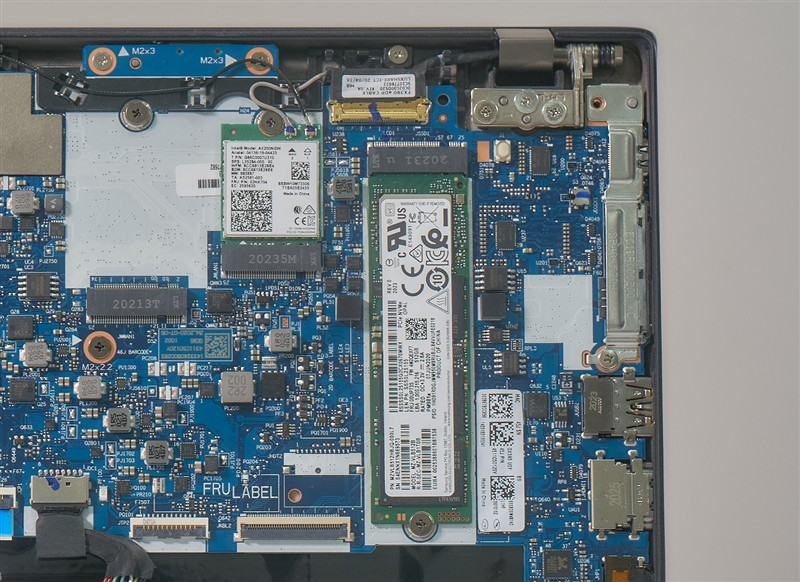 ThinkPad X13锐龙高配版详细评测,小巧轻盈的高性能办公机