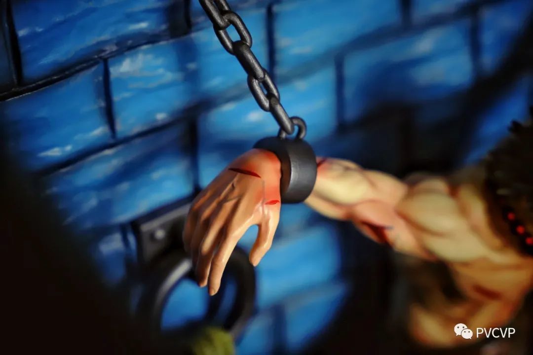 赏色丨定格顶上战争前夕火拳艾斯在监狱里的最后时刻