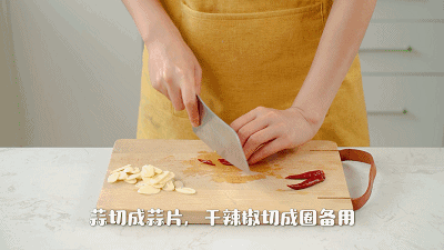一道菜搞定一餐,又能少洗几个碗了!
