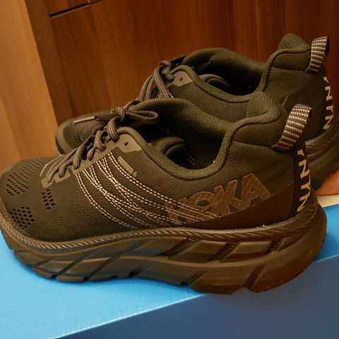 HOKA clifton6，趁热开箱，趁热开光