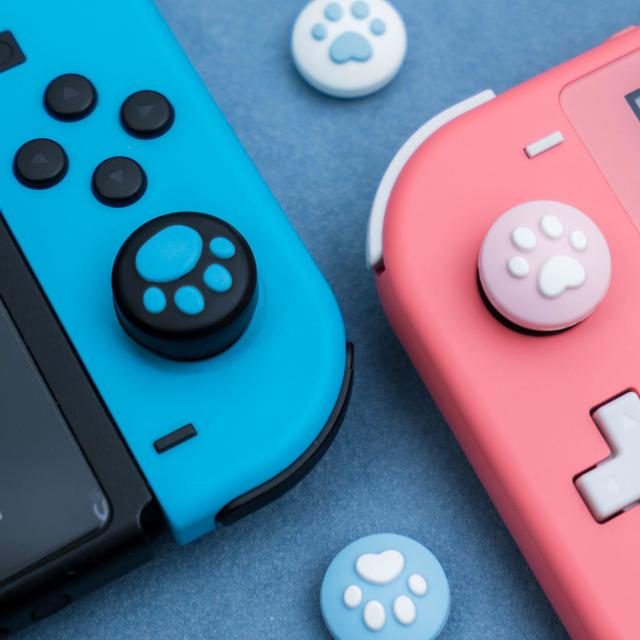三年前她送我 Switch，今天我送她 Switch lite，这波不亏