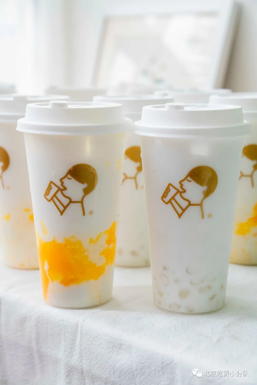 茶饮届又一波新品奶茶来了,椰子茶、旺仔小馒头茶、“青粉”CP茶……看看你打卡过哪几杯!