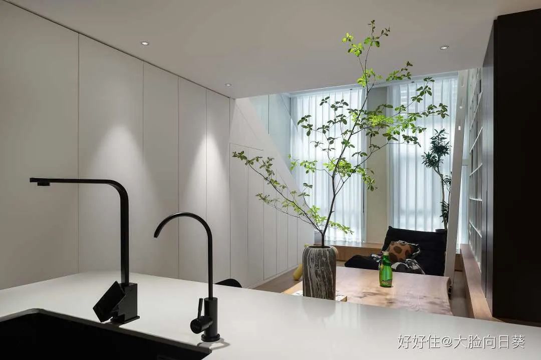 一个人住有多爽，想都不敢想