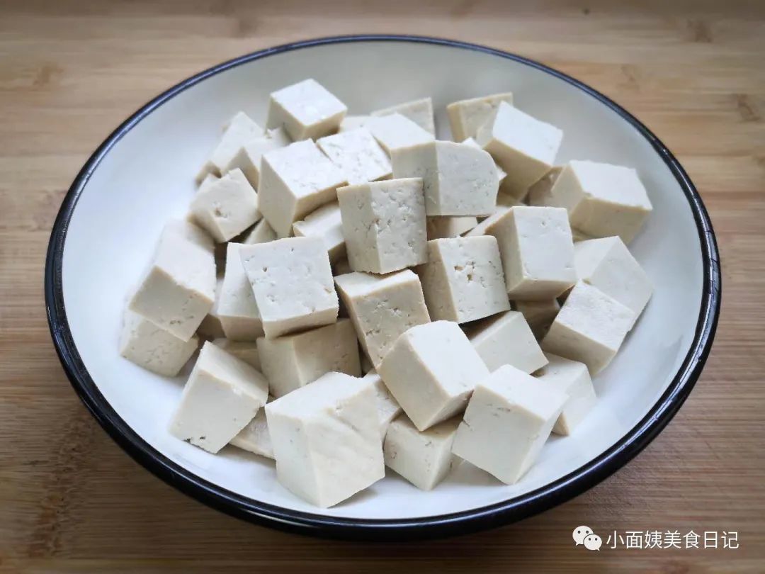 豆腐和它是,"黄金搭档",简单一炒,营养又下饭,孩子超爱吃!