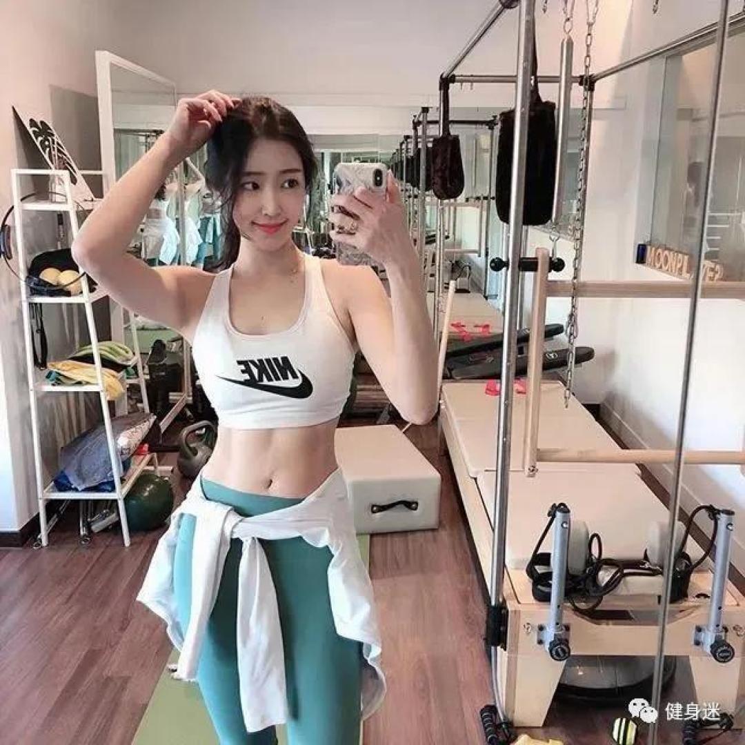 害怕越练越伤?适合女生的塑形帮手,一根弹力带让你瘦遍全身!