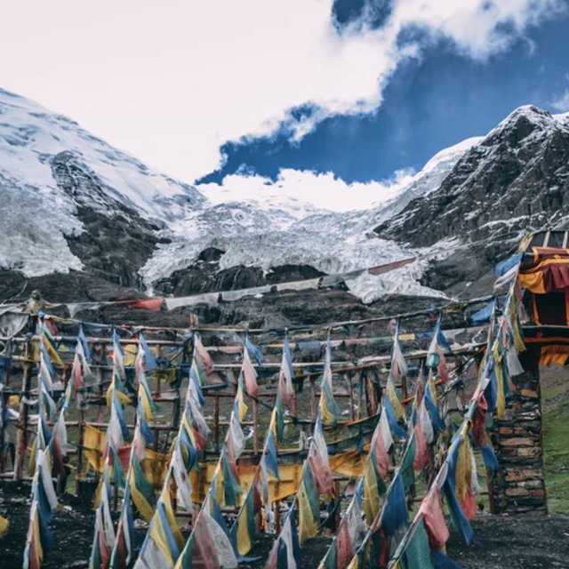 十一出行人挤人?《康巴腹地》带你发现新晋的藏地旅游目的地!