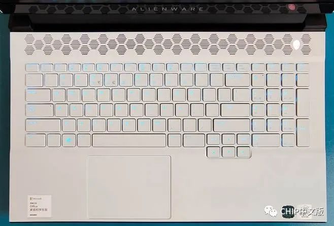 测试Alienware m17 R3：散热好一切皆王道