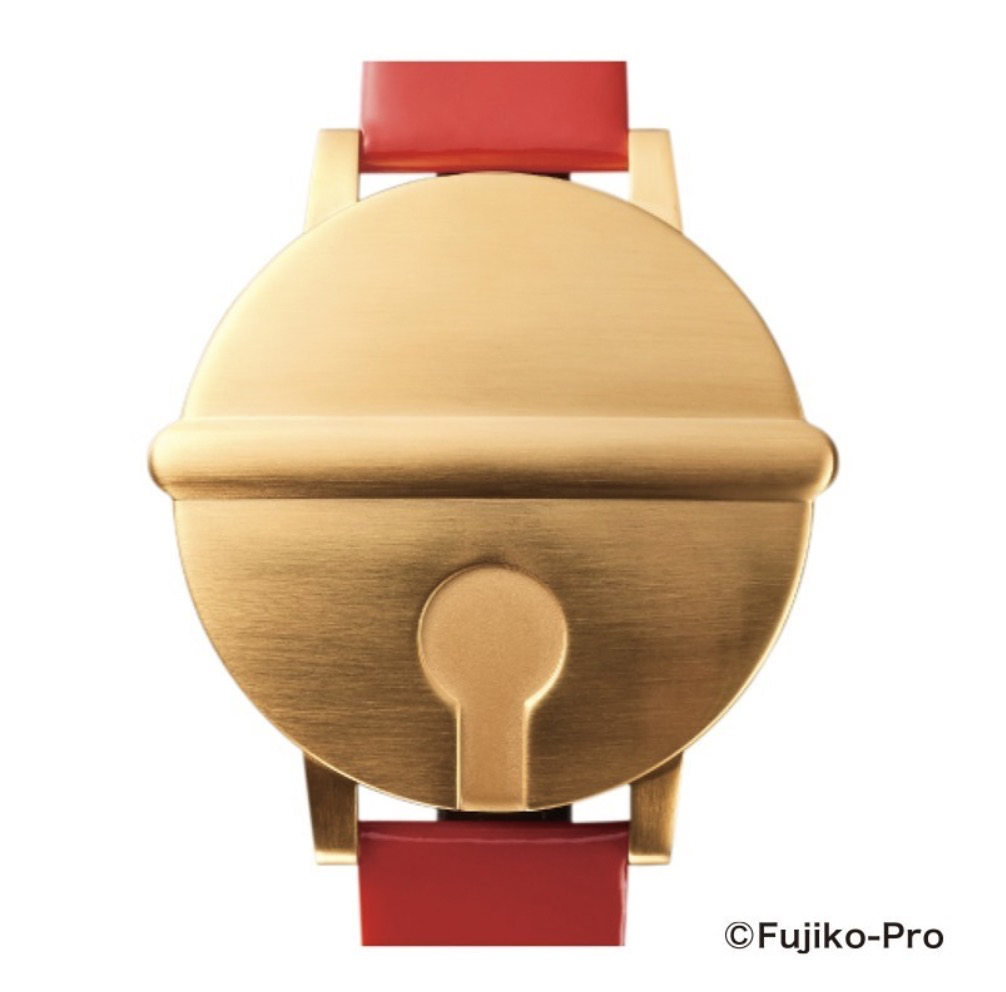 FUTURE FUNK x《多啦 A 梦》50 周年纪念限定腕表，“翻盖”是生命市场价为 24000 日元（不含税，约rmb1550元）