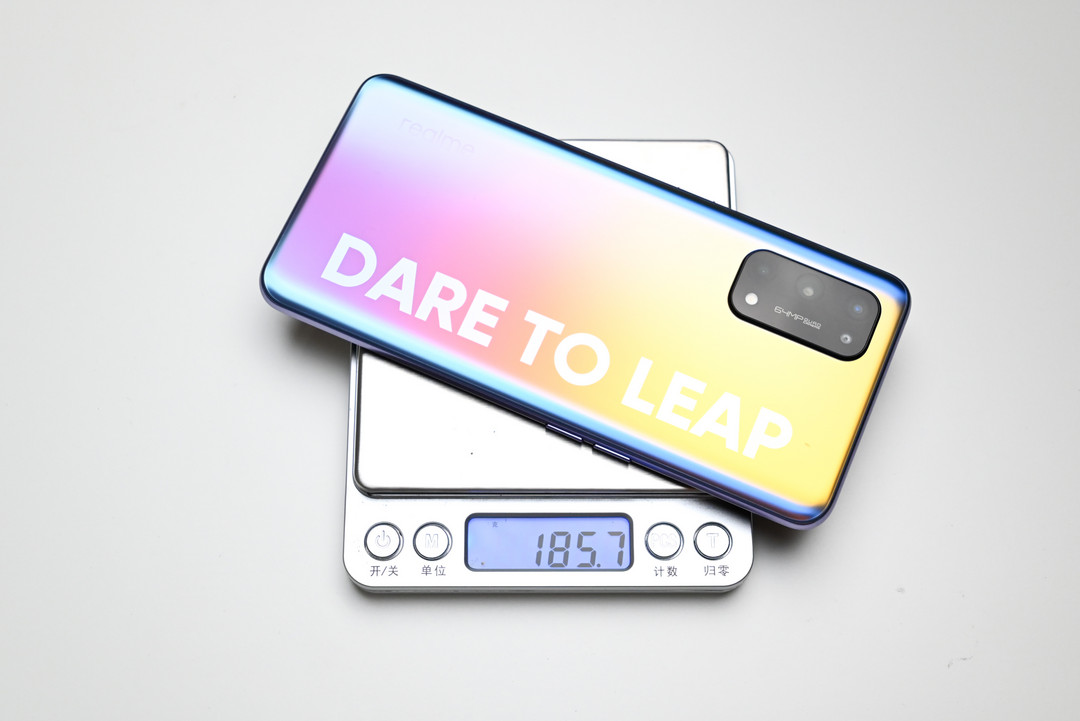 轻薄还真的挺重要,Realme X7 Pro开箱上手体验