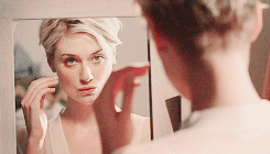 “烧脑”新片《信条》的女主角Debicki,你还看过她什么剧?