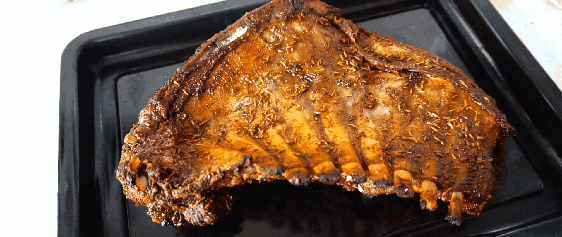 外焦里嫩，烤到脱骨！超级美味的家庭版烤箱烤羊排！