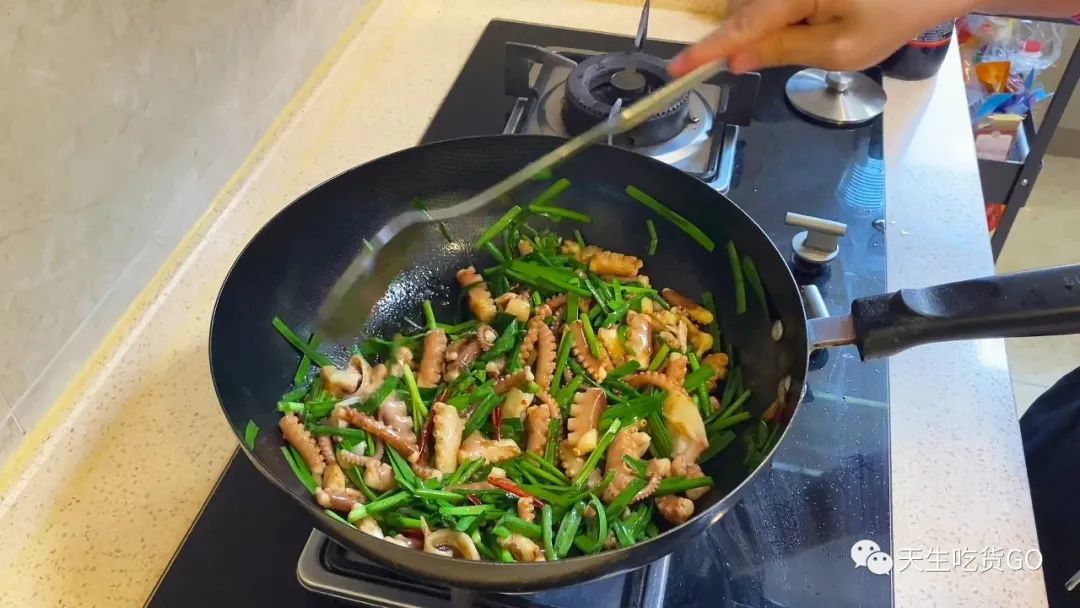 好好的虾爬子，剪成段，是要做什么？
