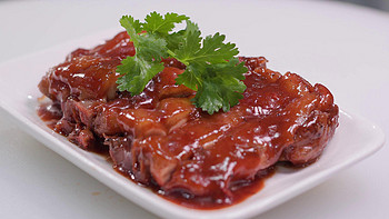 王刚的美食精选 篇六十：厨师长教你：“红烧鸡腿肉”的家常做法，只需要电饭锅就行 