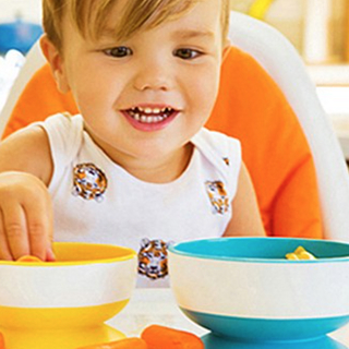 吸盘碗、保温碗、吸管碗……婴儿加辅食到底选哪种碗？