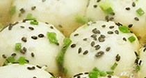 不愧是"美食之都",为了这口葱香四溢的饼,我竟然排队一小时!