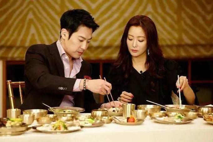 43岁的金喜善再出山新剧却扑街被嘲好好的豪门阔太生活不香吗