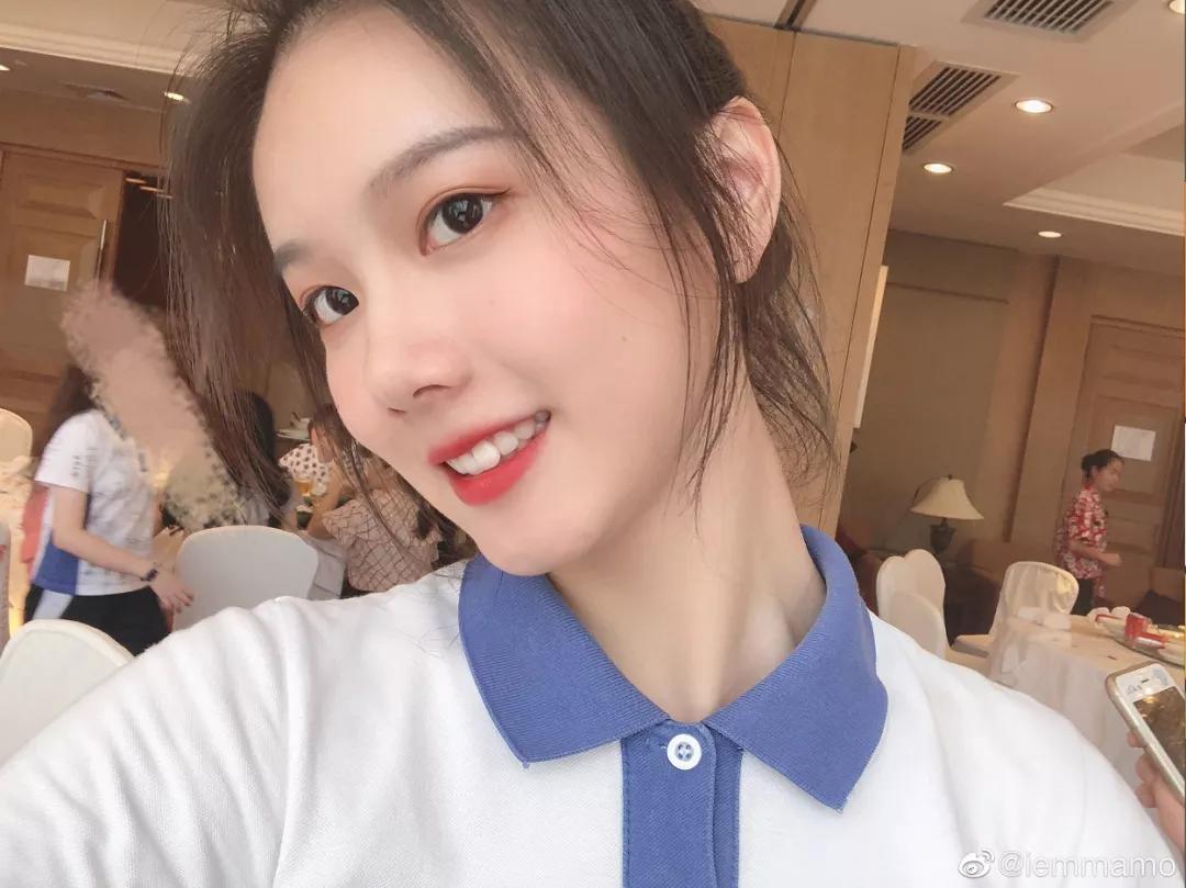 深圳校服是如何打破次元壁成为网红必备的?含穿搭教程哦~