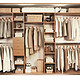 “胶囊衣橱”整理术：如何用最少的单品，打造衣柜最大空间