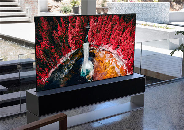 钱包要撑住！LG的65寸可弯曲OLED电视预订：售价可达1亿韩元