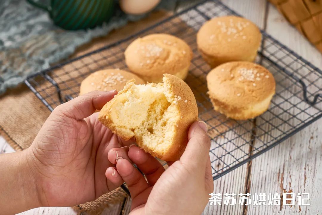 童年最爱的一口，在家几步做出来！松软香甜！
