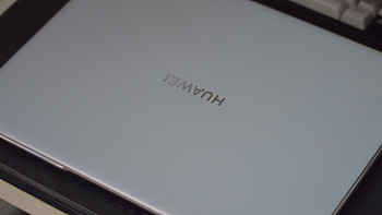 华为MateBook 13 AMD锐龙版 2020 开箱简测