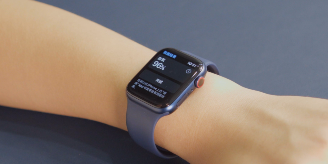 攒了不少大更新的 Apple Watch 6,是你入手、更新 Apple Watch 的好选择