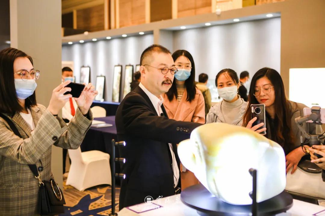 北京宝瑞盈十周年拍卖会预展启幕,拍卖即将开始