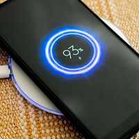 7块9包邮的无线充电器你敢用吗？老MIX2S头铁开箱亲测晒单