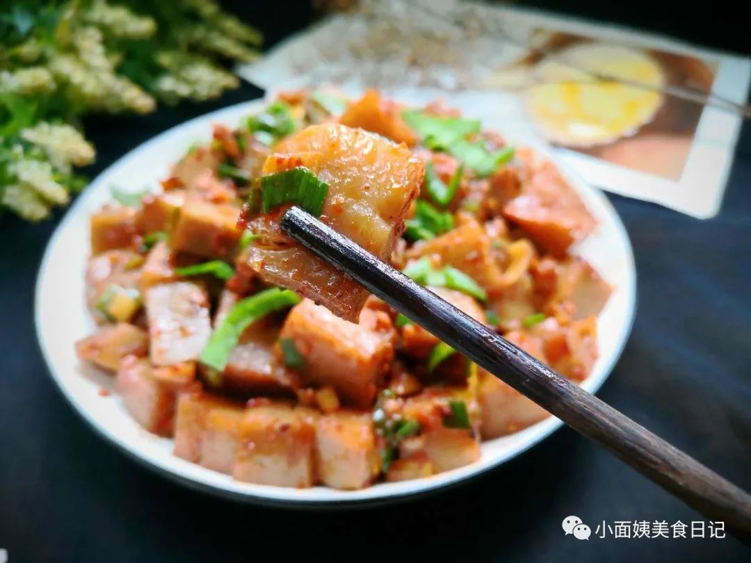 它天冷炒着吃,比夏天凉拌香太多,很多人不知道,懂的人能吃三碗!
