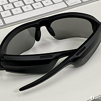 Bose智能音频眼镜：有点夹头