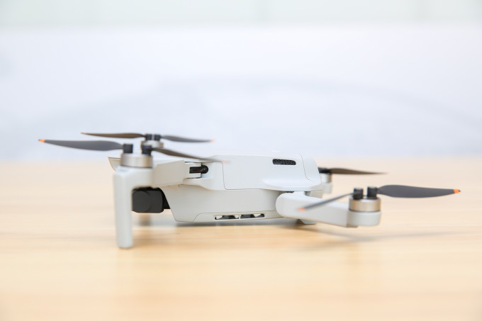 迷你无人机的完整形态来了?大疆Dji Mini 2无人机开箱试飞