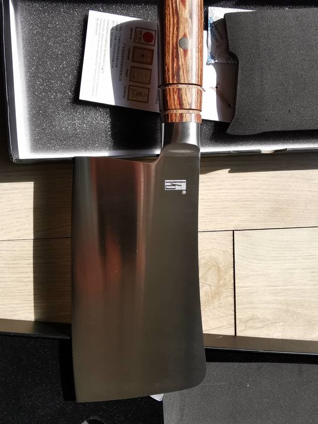 精致好用的拓牌黑将斩骨刀