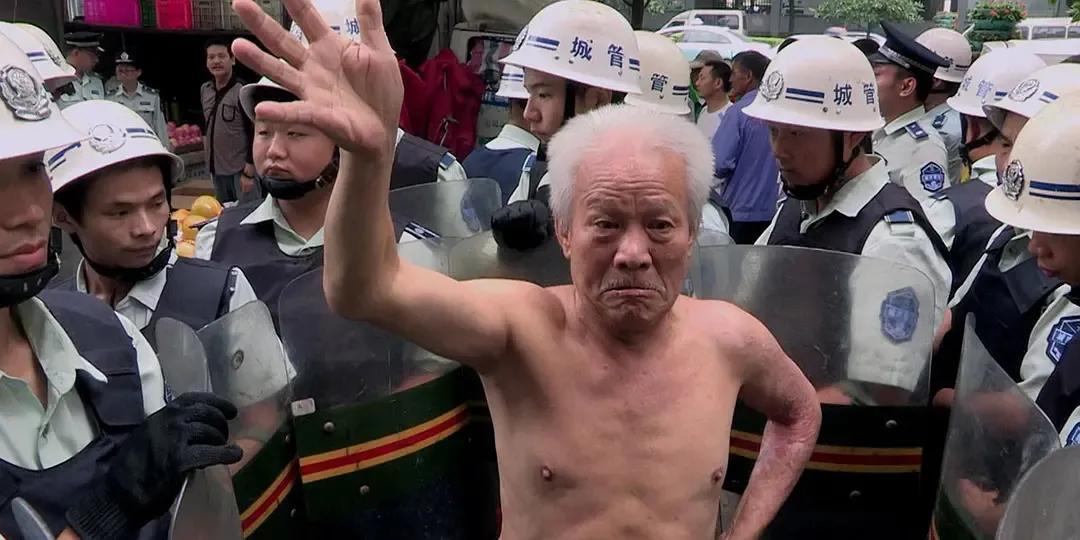 这么大尺度也能过审,真是奇迹