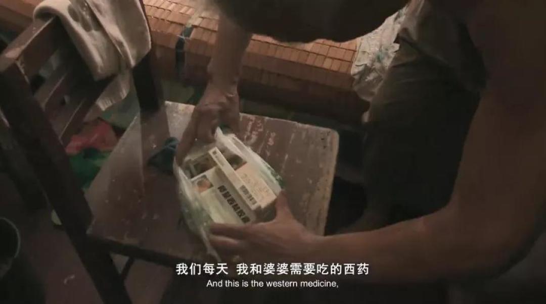 这么大尺度也能过审,真是奇迹