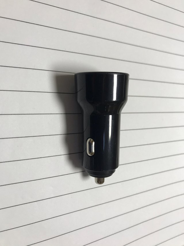 九块九包邮的18w+12w车载充电器