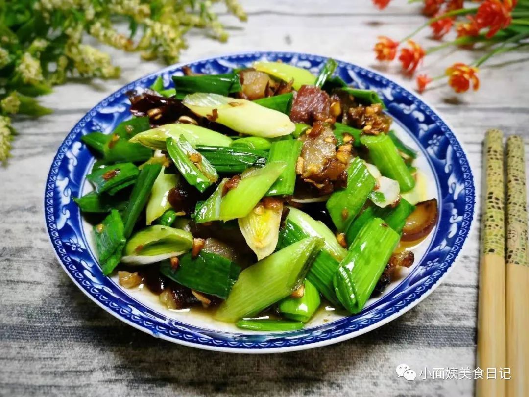 12月别知道吃芹菜茼蒿，这菜3元一斤正当季，鲜嫩可口下饭特香 !