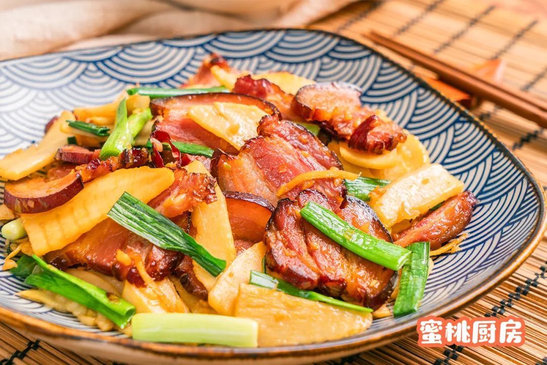 冬天不吃它就白过了!随手一炒,爽脆入味,鲜到掉眉!