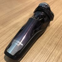 电动剃须刀
