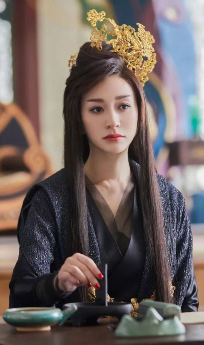 44岁#李小冉身材#上热搜,人到中年后适合做什么运动?