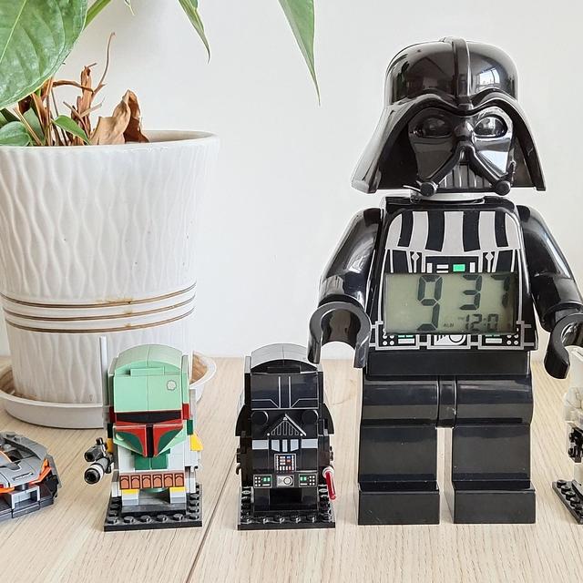 好看又实用的摆件——LEGO 乐高 星球大战 黑武士达斯·维达闹钟
