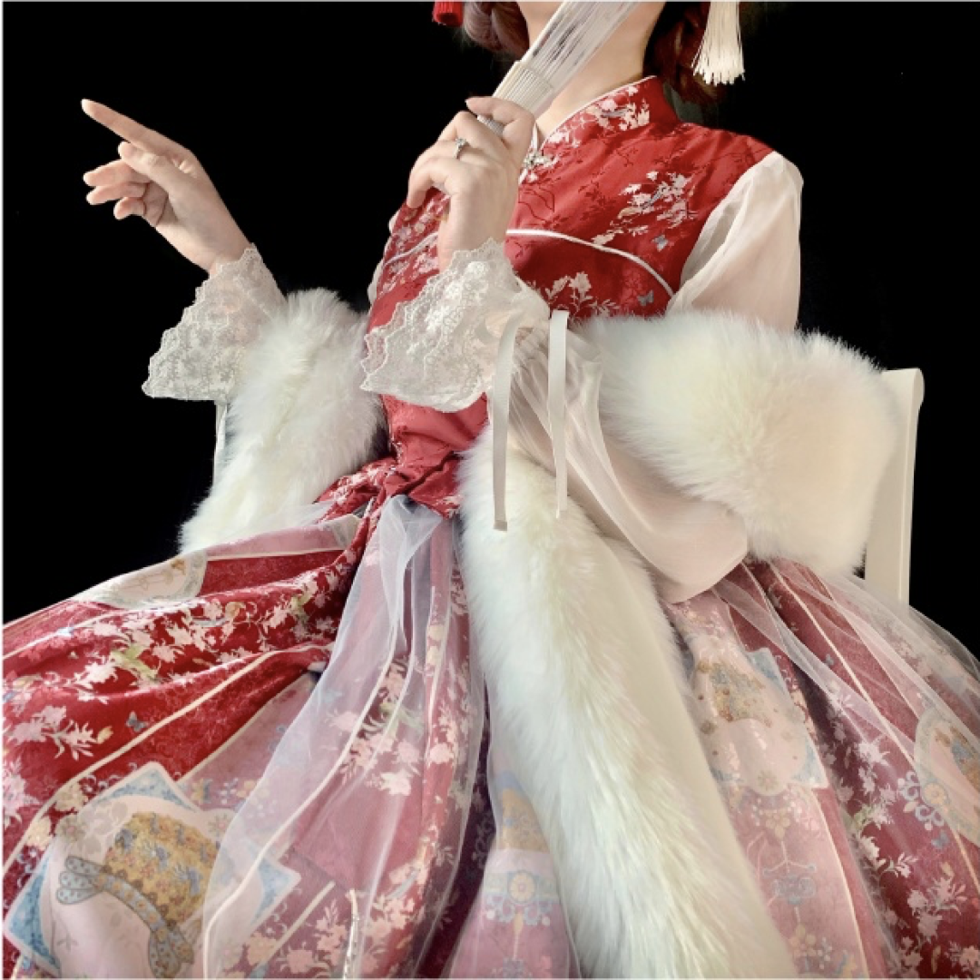 我爱Lo Vol.4:让资深Lo娘神仙“打架”的三款适合过年穿的Lo裙,你觉得怎么样?