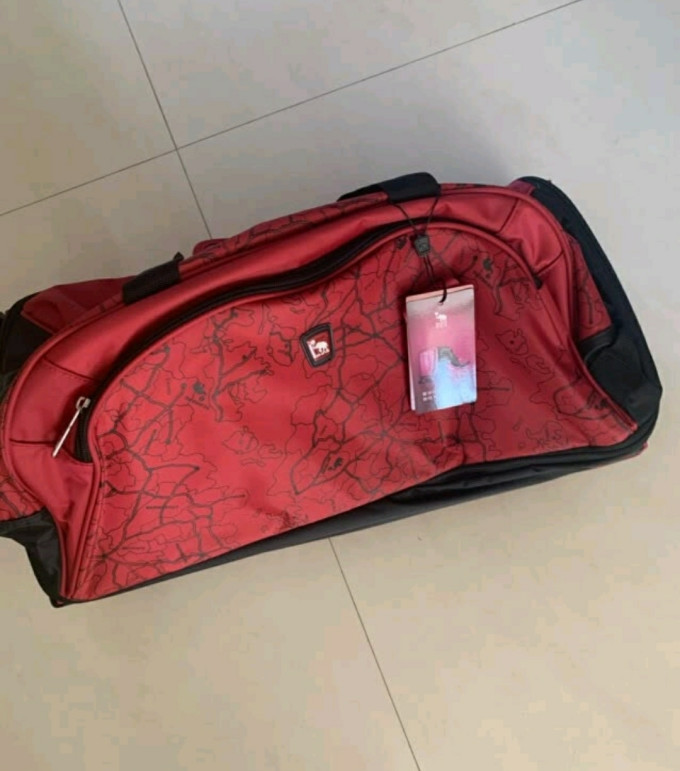 爱华仕旅行箱包