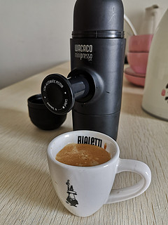 手压式咖啡机 Nespresso