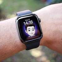 苹果专利显示，苹果正在研究在Apple Watch表带中配备全景或3D摄像头