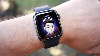 苹果专利显示，苹果正在研究在Apple Watch表带中配备全景或3D摄像头