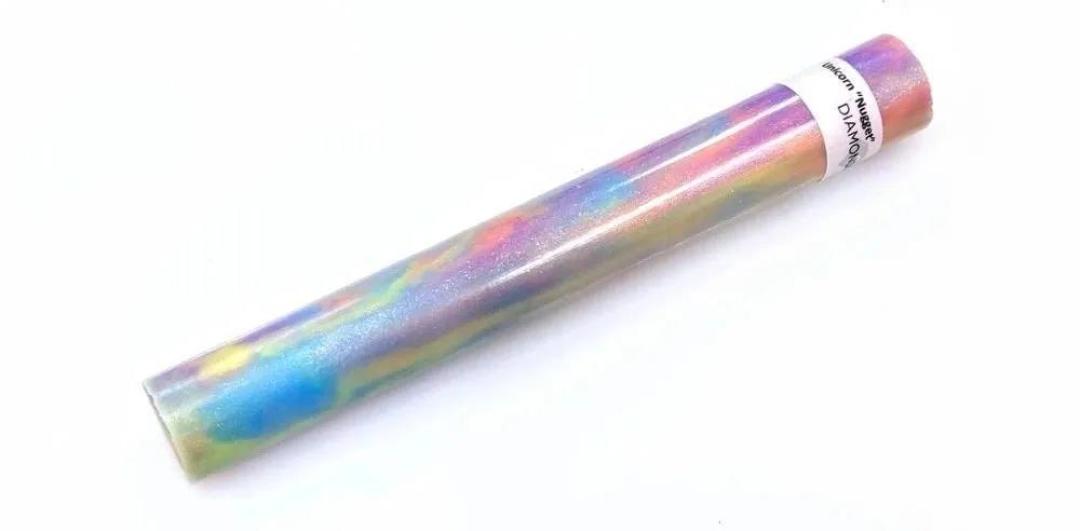 如钻石般闪烁的材料,制成钢笔后美翻了!