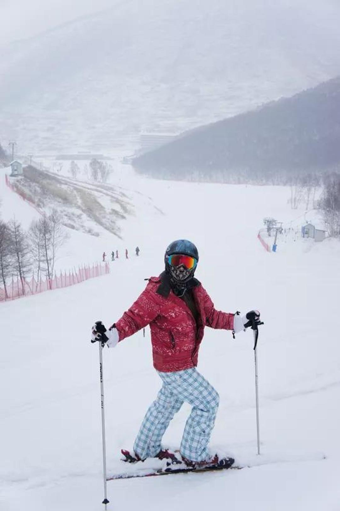 生娃57天上雪场，我带孩子全球滑雪8年的心得