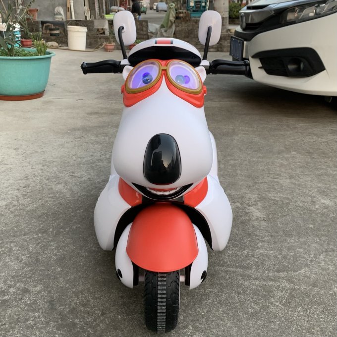 儿童三轮车