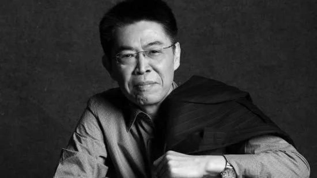 行业最不容易的电影大佬,走了