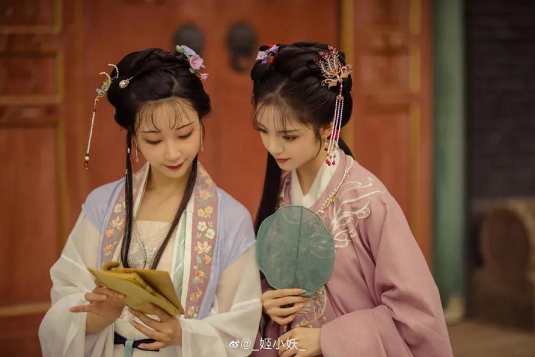 圣微、四月、九井宴,汉服女神大PK,哪对才是你心目中的最爱!